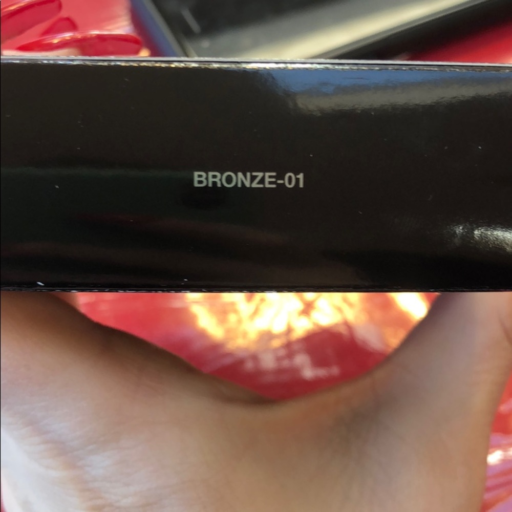 NWT Laura Mercier Matte Radiance Baked Powder - Picture 3 of 5